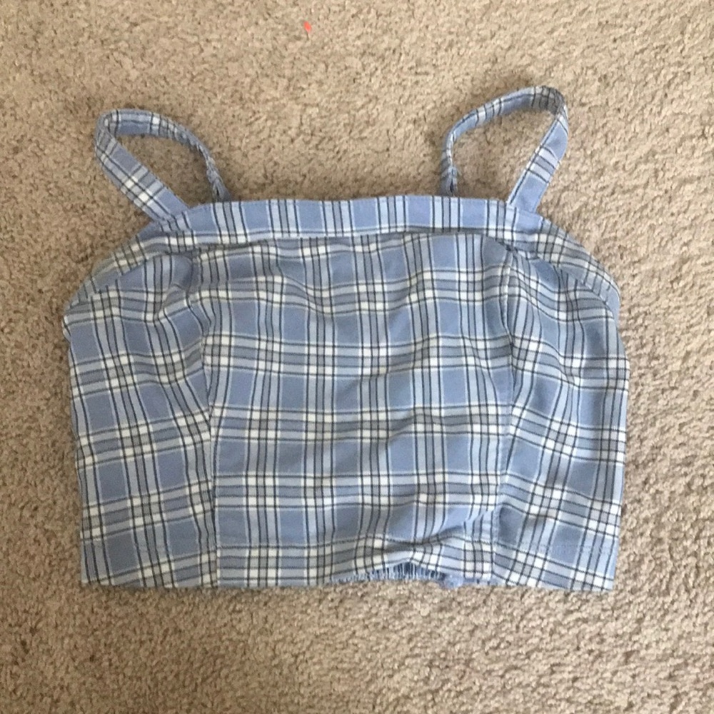 really cute blue plaid crop top